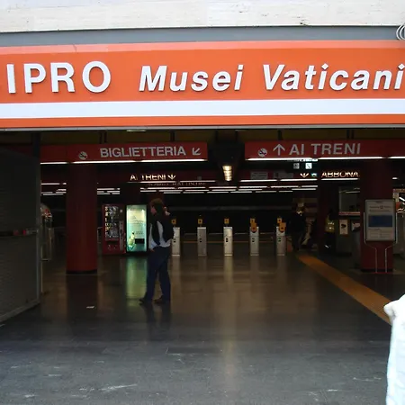 Domus Livia Vatican Elegante Vicino Vaticano Metro Cipro Wifi Veloce * Rom